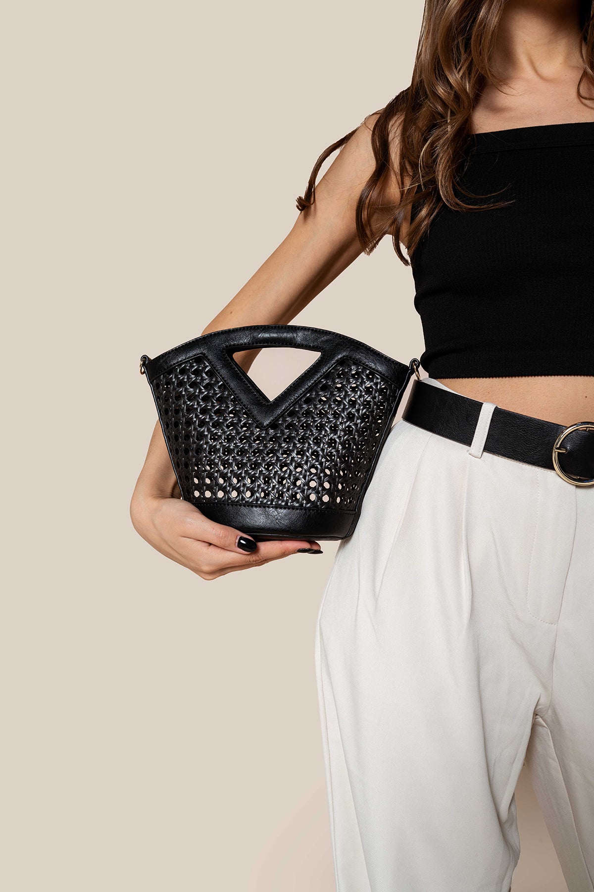 Ashlyn Vegan Rattan Bucket Bag - Jen & Co. vegan handbag